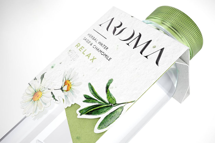 Этикетки бутылок Aroma из переработанного пластика можно проращивать